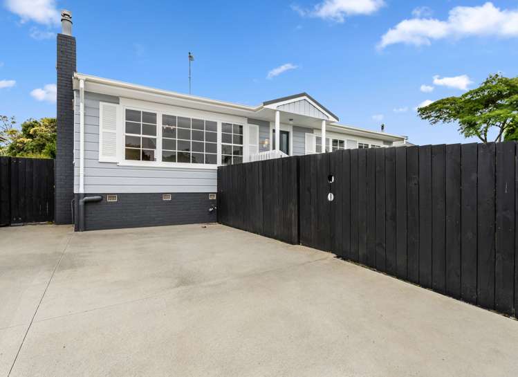 33b Gill Avenue Te Atatu Peninsula_23