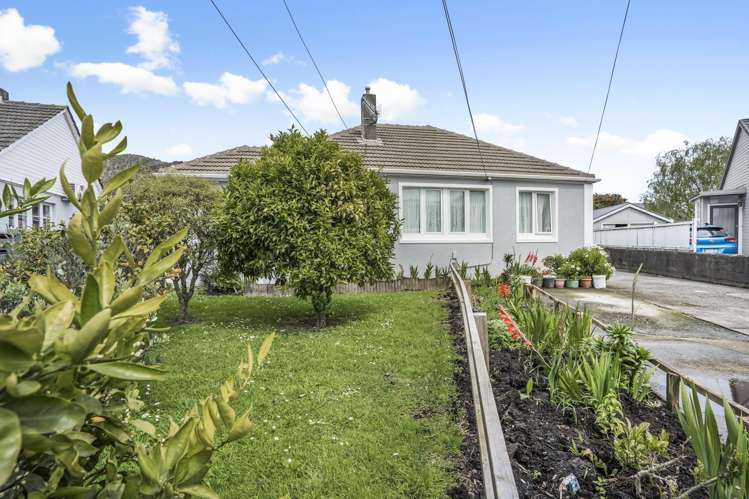 16 Watkins Grove Taita_1
