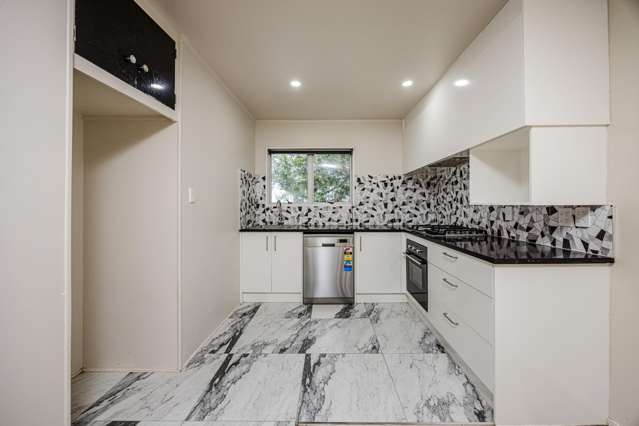 2/60 Moncrieff Avenue Clendon Park_3