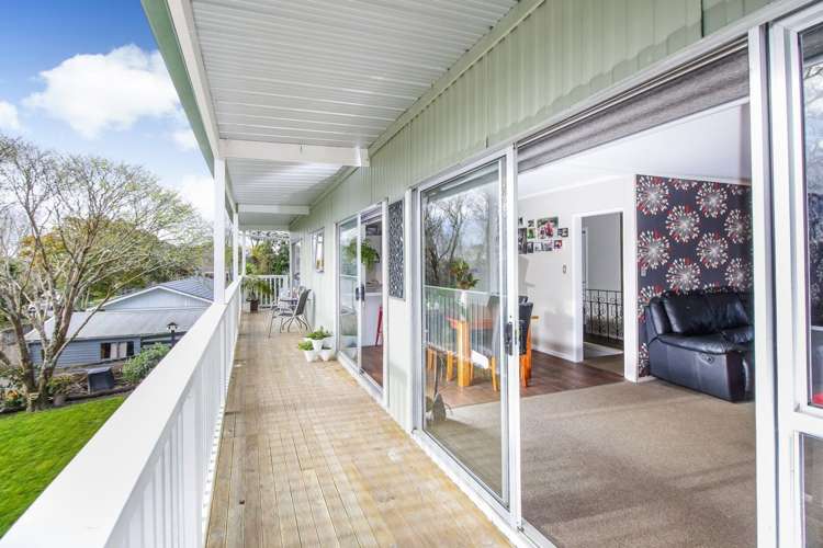 8 Seakens Way Glen Eden_6