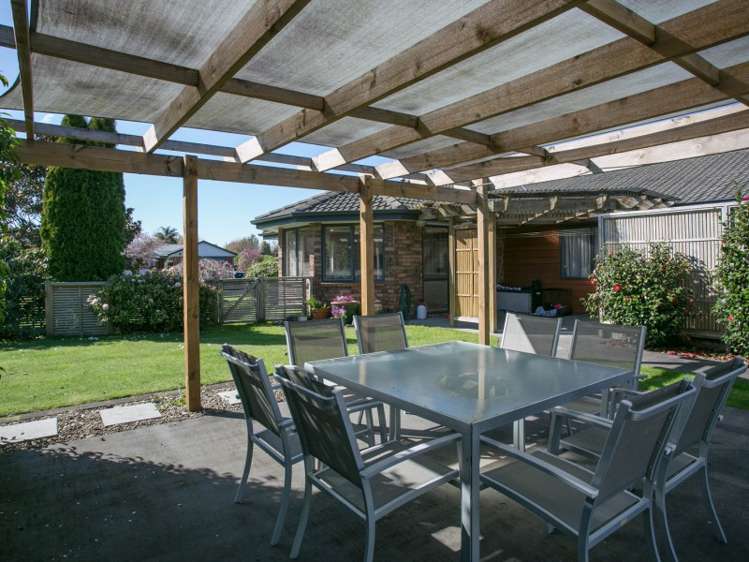 6 De La Mare Drive Leamington_20