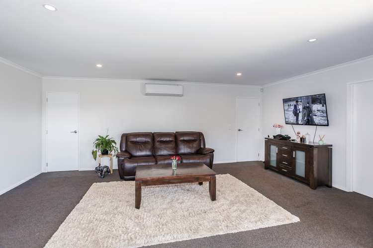 16 Lippiatt Crescent Pokeno_10