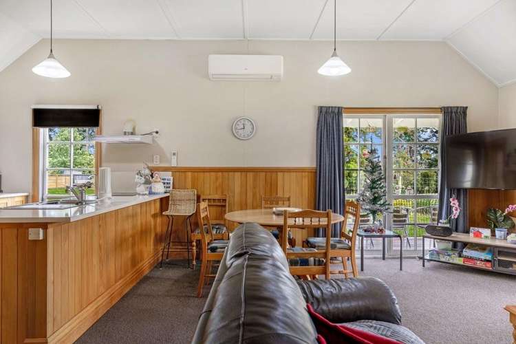 27/30 Sorrento Drive 2772_6