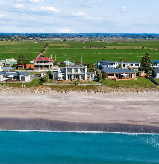 LUXURY BEACHFRONT LIVING