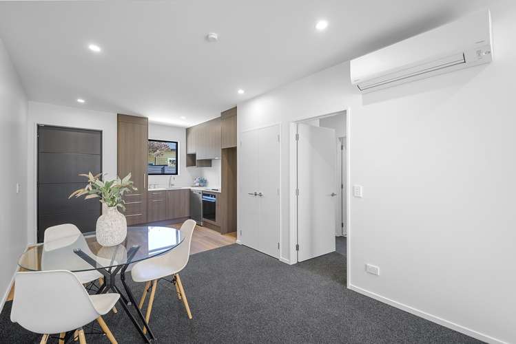 2/75 Randolph Street Woolston_5