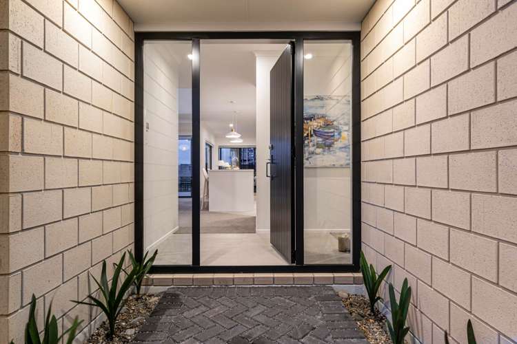 1 Louisa Lane Wainui_3