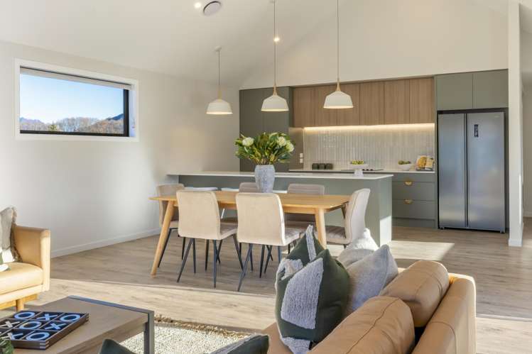 19 Walton Way, Shotover Country Lower Shotover_5
