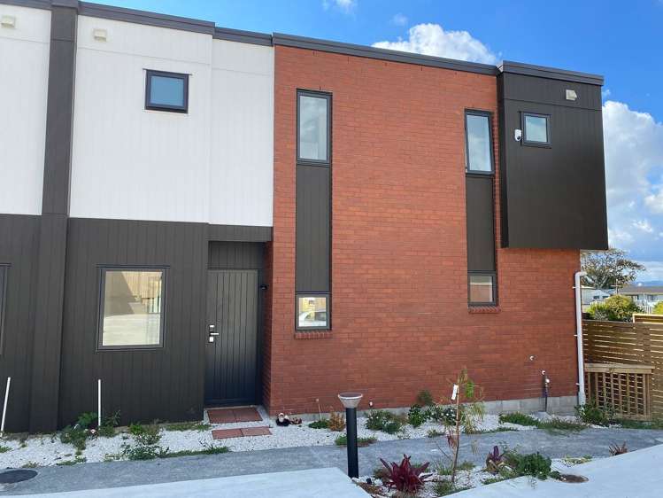 8/72 Alfriston Road Manurewa East_2