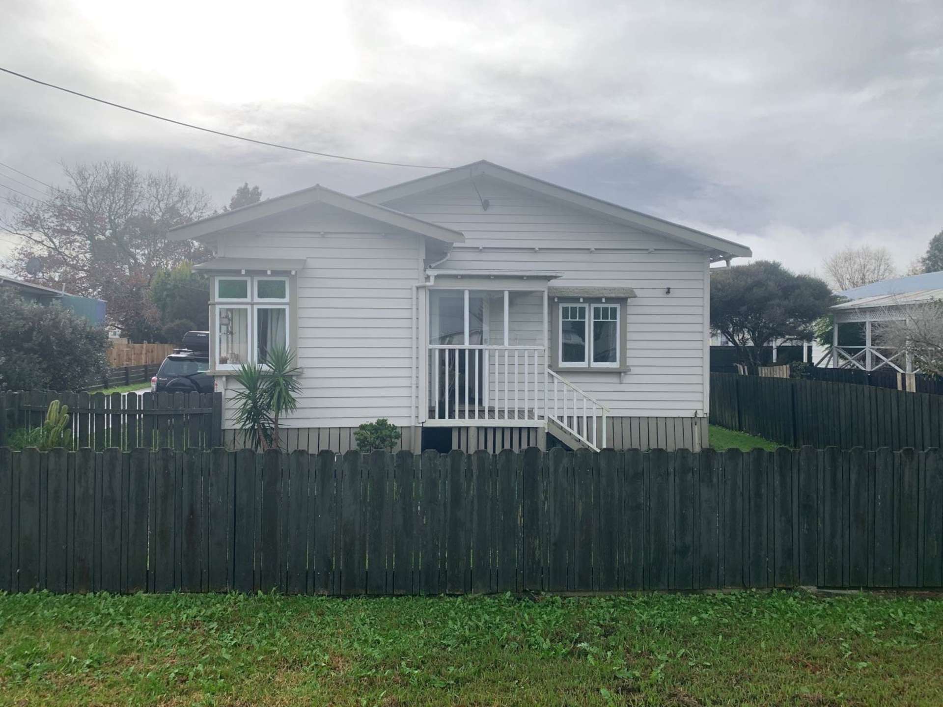 19 Te Moau Avenue Parakai_0