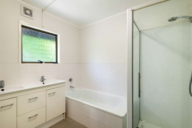 2/60 Aramoana Avenue Devonport_11