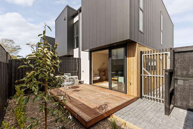 2-5/44 Roker Street Somerfield_12