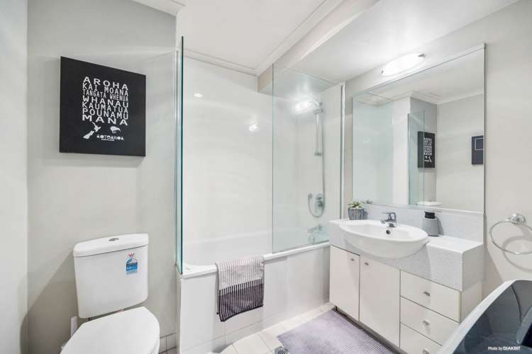 3j/1 Emily Place Auckland Central_6