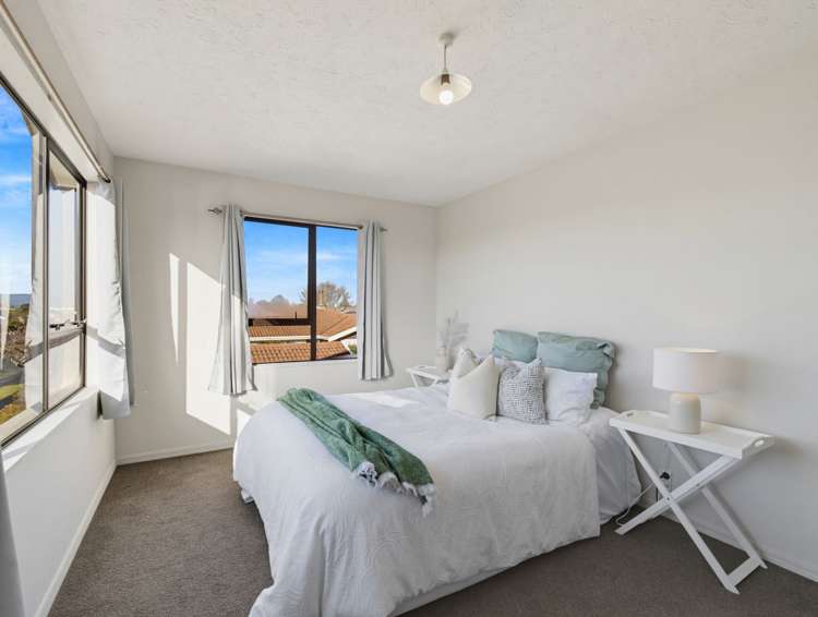 37 Dunbarton Street Redwood_23