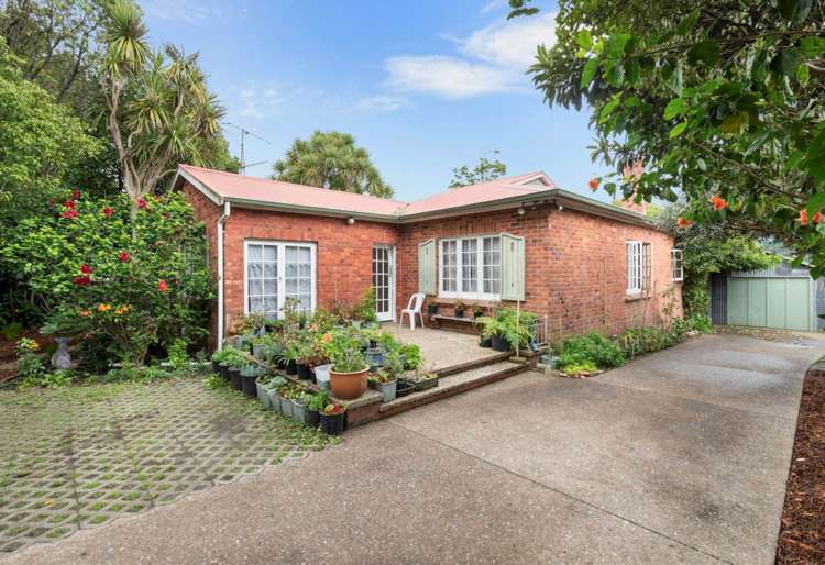 293 Massey Road Mangere East_0