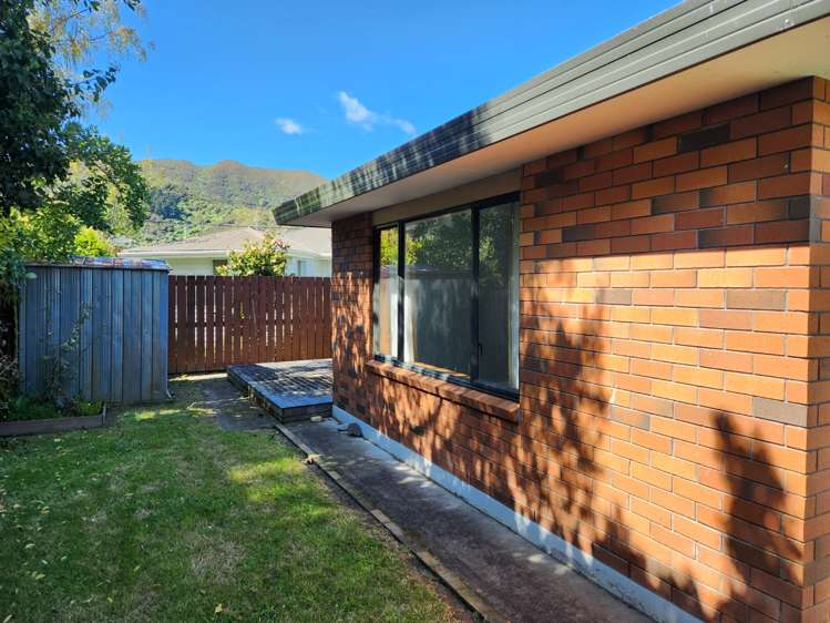 115 Waiwhetu Road Waterloo_14