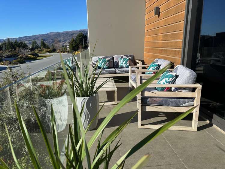 7 Silverstone Drive_0