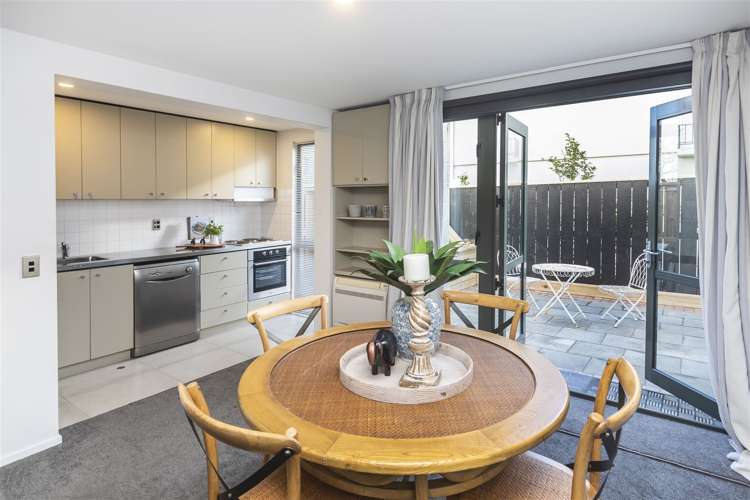 9/868 Colombo Street Christchurch Central_5