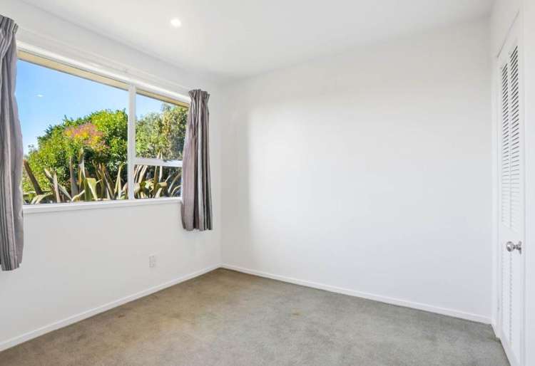 20 Zingaro Place Massey_9