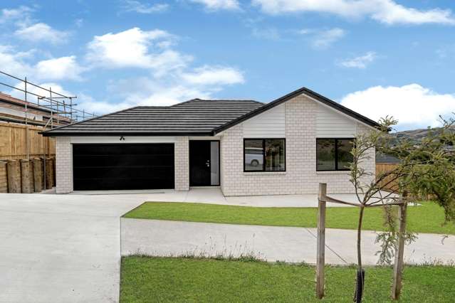 Brand New5-Bedroom Family Home in Pokeno