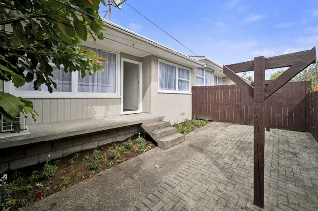 Prime Victoria Location - Big on Potential!
