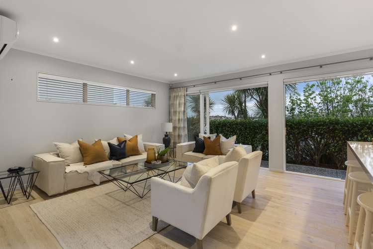 9 Tuatini Place Long Bay_5