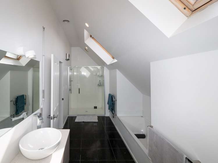 7 Claverton Grove Churton Park_20