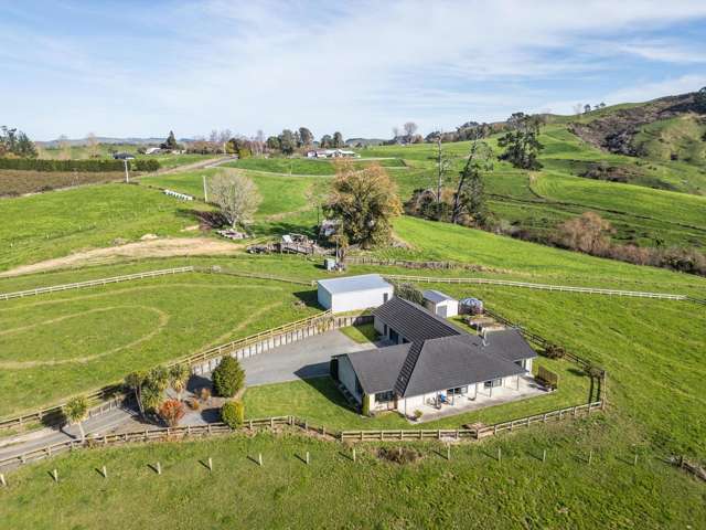 196 Happy Valley Road Wharepuhunga_2