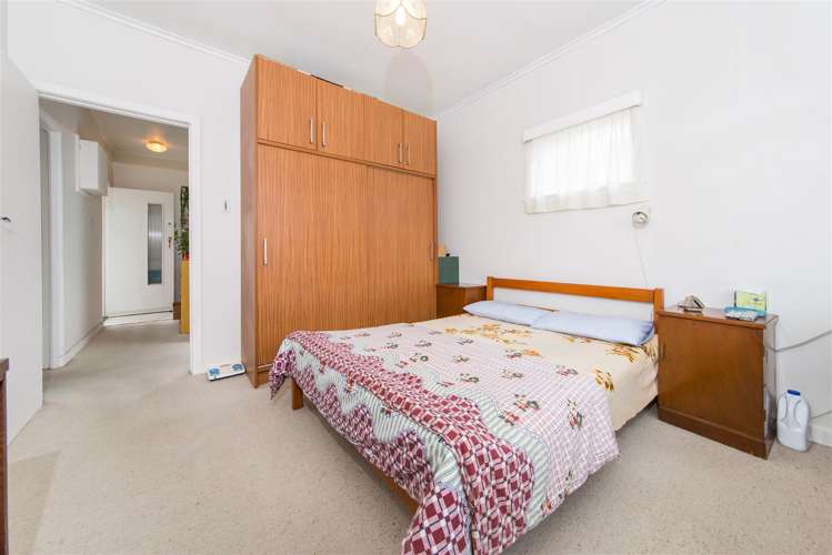 1/3 Seabrook Avenue New Lynn_19