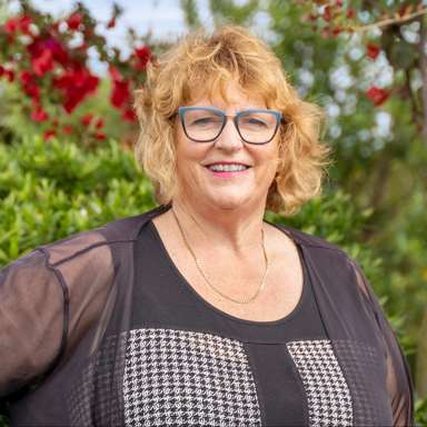 Leigh Ingle
