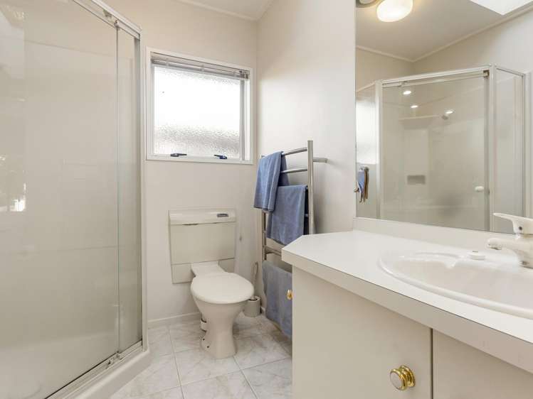 15 Kelly Place Chartwell_18