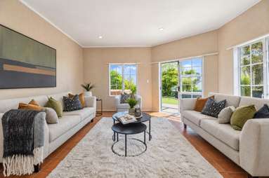 15 Kingshaven Close_3