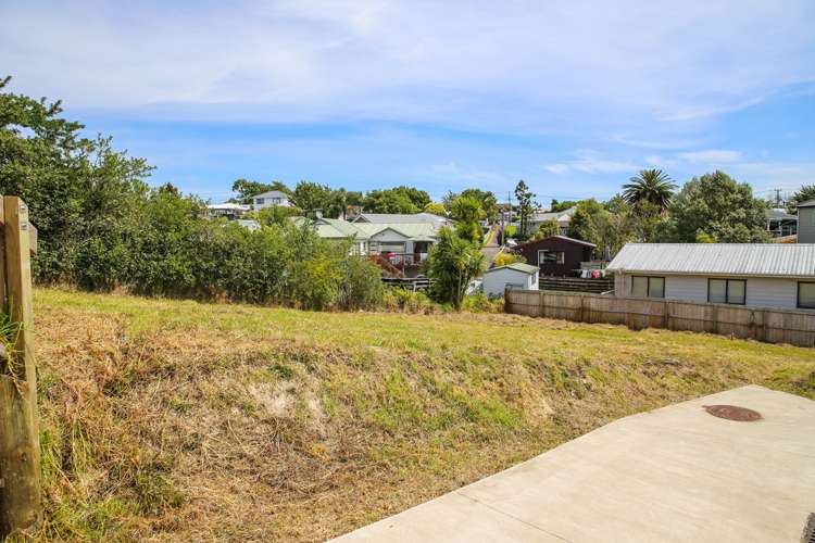 6 Sheehan Road Te Atatu South_8