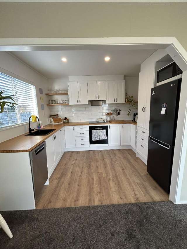 17 Baillie Crescent 10114_4