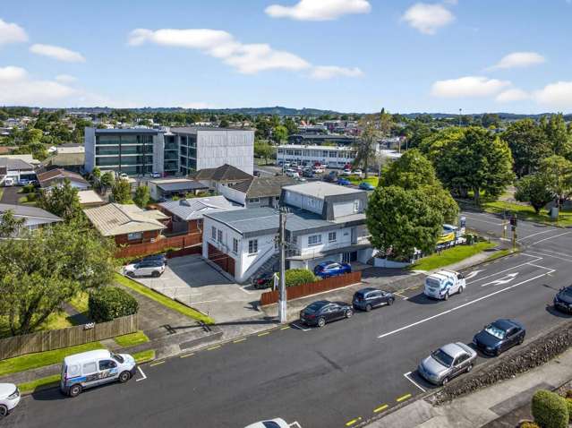 17 East Street Papakura_1