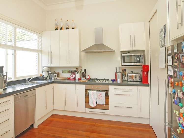 2 Herald Terrace Berhampore_7