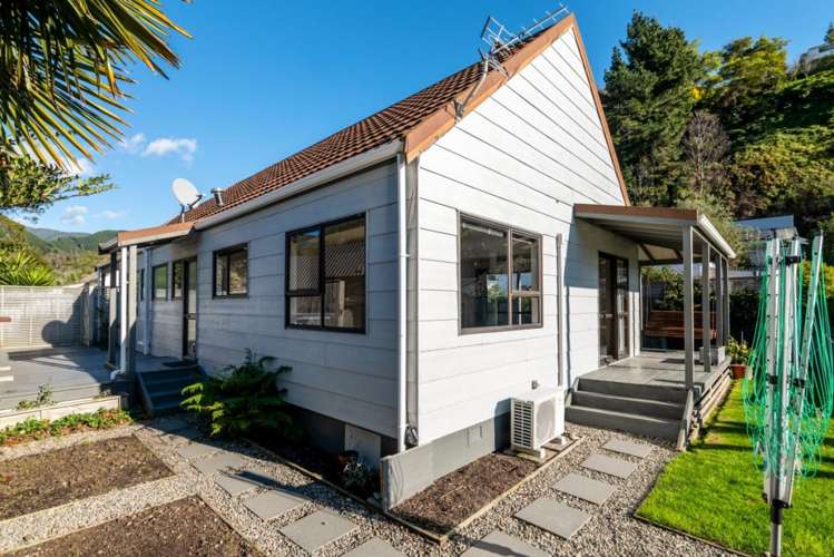 1/8 Waterdale Way The Brook_1