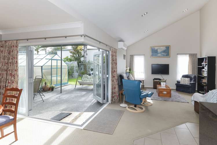 11 Pohutukawa Grove Lytton West_6