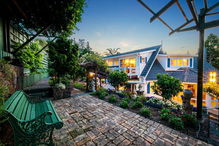 32 Deane Avenue Titirangi_8