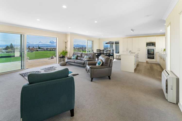 12 Wiltshire Place Stoke_9