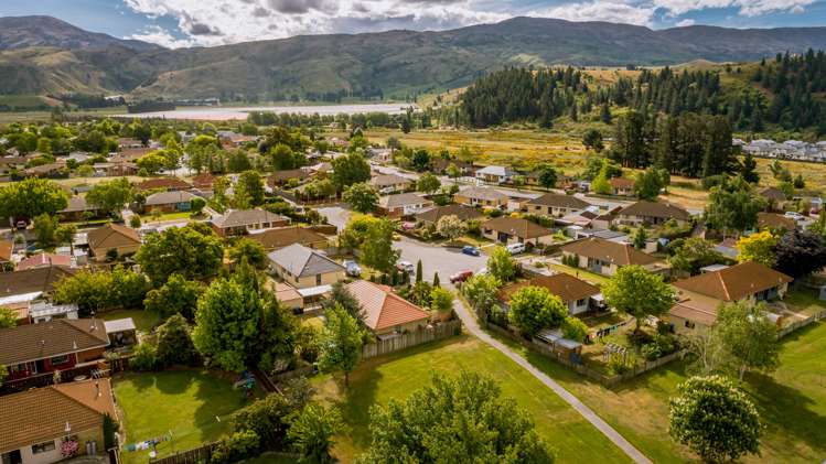 7 Coach Court Cromwell_18