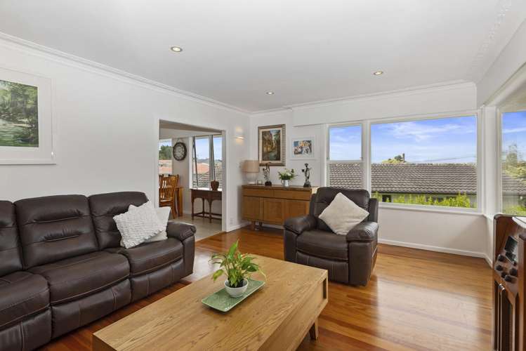 28 Tiroroa Avenue Te Atatu South_5