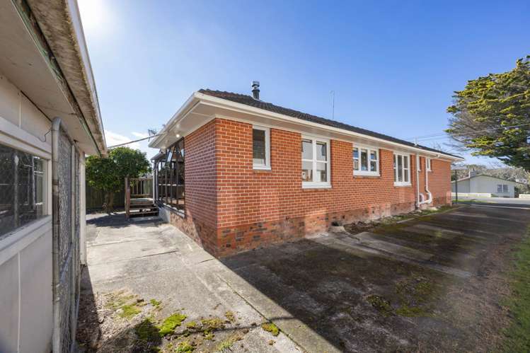 38 Longburn Road Henderson_1