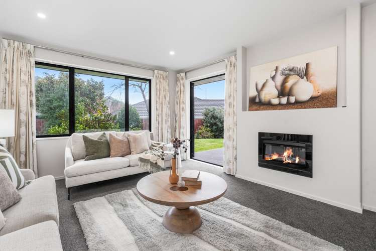 10 Lucas Lane Hillsborough_11