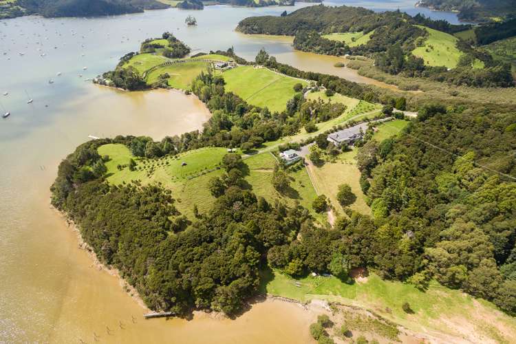 745e Waikino Road Russell Surrounds_0