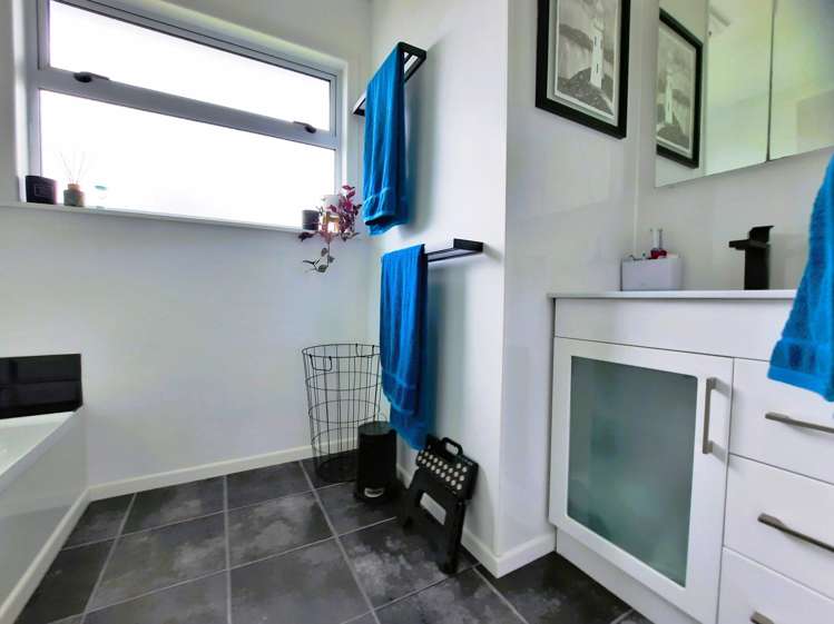 402 Murdoch Road West Raureka_8