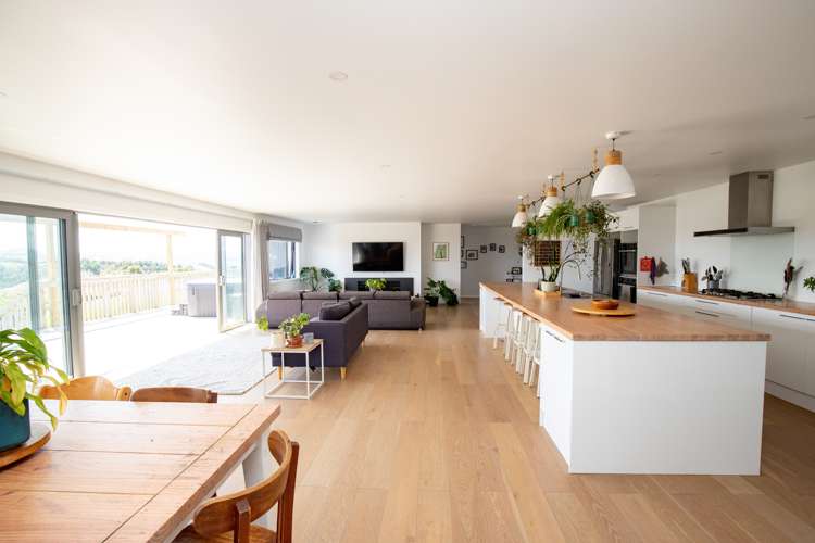 71 Esk Road Miranda_9