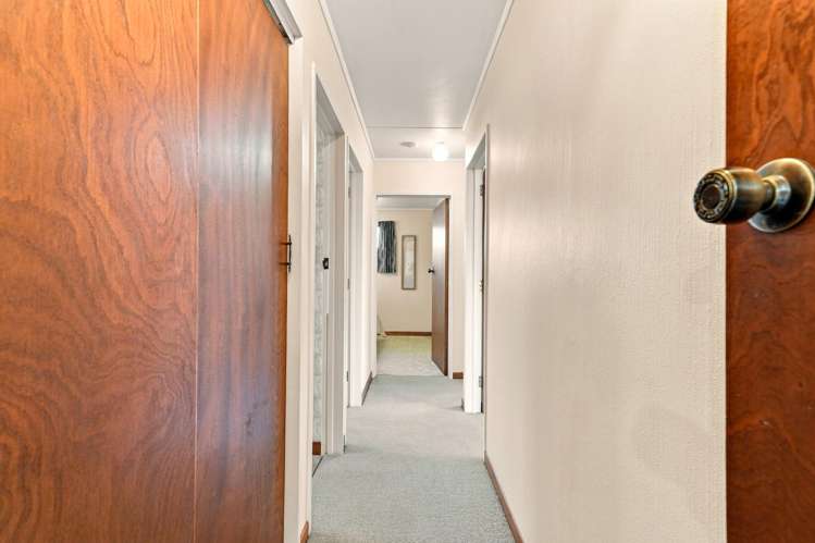 8b Lincoln Road Springvale_8