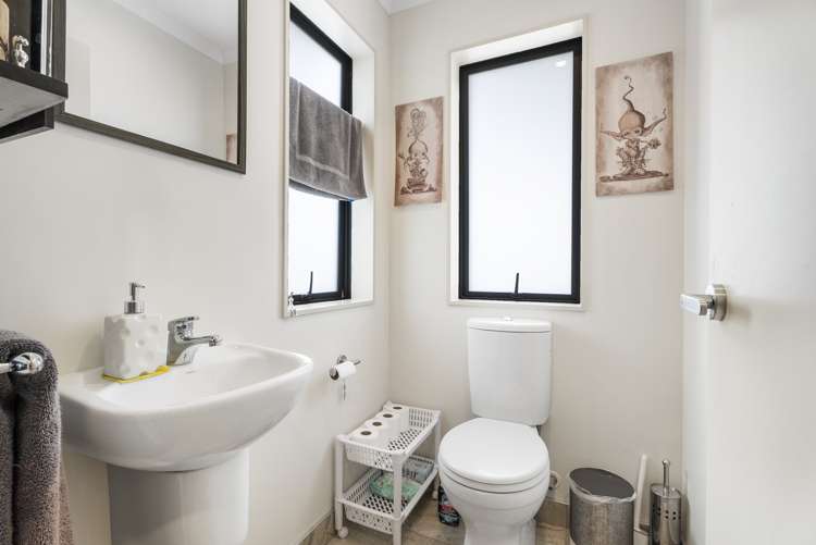 21 Maylee Crescent Gulf Harbour_16