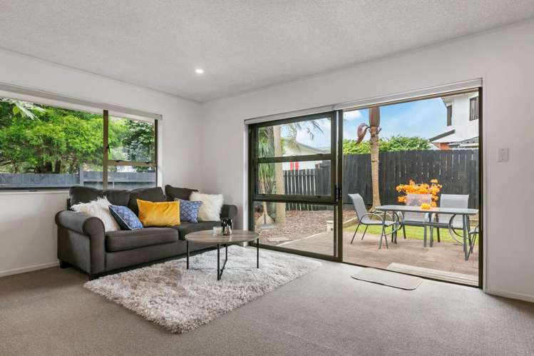 2/22 Alfriston Road Manurewa_11