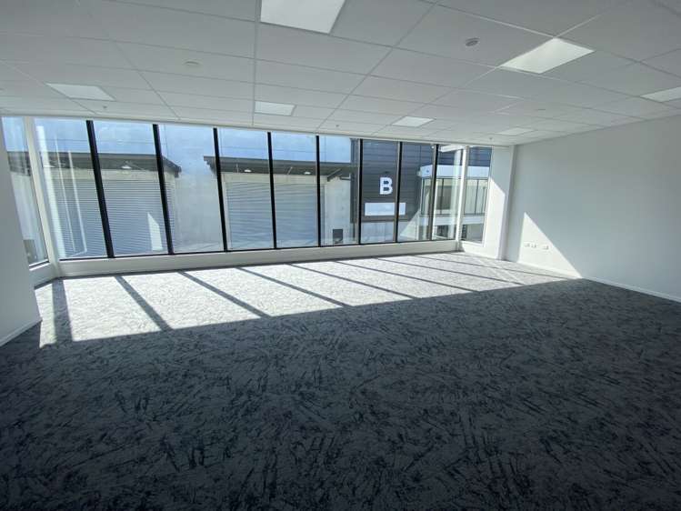 Unit E & F | 8 Chonny Crescent Manurewa_5